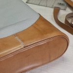 #bagdesign #leatherdesign #leathercraft #leatherwork #leatherstudio #leatherworkshop #가죽공예 #기죽디자인 #대구가죽공방... 
