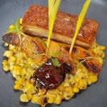 퀸즈타운의 숨은 맛집 라타. 미슐랭 스타 쉐프의 3코스 런치였는데 특히나 바삭한 껍질의 돼지고기는 진짜 맛있었다.... 