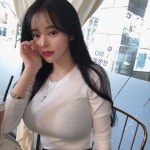 손민경’s Instagram profile post | 예쁜 여자 얼굴, 몸매좋은 여자, 아름다운 히잡