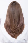 Inner Roll Nuance hair with a soft texture and a shaggy touch(이미지 포함) | 헤어스타일, 미디엄 헤어스타일, 어깨길이 머리