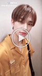 Caption: 다 비켜! STAY의 #부작용 #SideEffects 챌린지! 시작! #straykids #스트레이키즈 #skzsideeffects #clé2_yellowwood in 2020