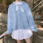 사랑스러운 하트클럽 가디건 💙..#믹스엑스믹스#mixxmix#弘大 #홍대 #홍대놀이터 #패션 #데일리 #데일리룩 #fashion #outfit #daily... 