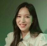 mina 𝖳𝖶𝖨𝖢𝖤✨💛에 있는 Krokodile님의 핀 | 미나