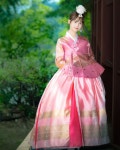 신용화 | . . . 어제 하은님 촬영 두개로 쪼개서 올릴까 하다가 다 같이.. 바람 불고 사람 많고 송진가루 날리고 제법 더워지고... 
