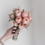 라플로르 ・ Laflor ・ 플로리스트 в Instagram: «. *가을웨딩시즌으로... #라플로르유니크부케 #스위트부부젤라부케 . . . . . 부케문의... 