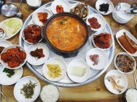 Instagram의 연수유라먹스타그램님: “사격훈련하고 먹는 밥 개꿀맛ㅠㅠ ㅡ #나주 #게장정식 #꽃게장정식 #나주맛집 #전라도맛집... 