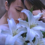 포즈에 있는 신수경님의 핀 - 2020