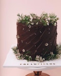 Instagram의 🌸🌸🌸 Creamfields Cake & Flowers님: “간만에 더그레잇 #왁스크라운🌿 . . . . . . #flower #flowercake... 