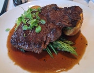 Wine & food, beverages, cocktails에 있는 핀