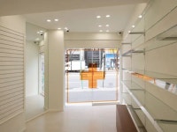 화이트&우드톤 깔끔한 10평 약국인테리어 (강동구 천호동)