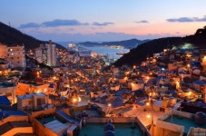 부산 감천문화마을의 독특한 야경사진