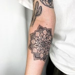 🖤만다라🖤 Mandala . 🖤작업실 위치는 신사역 가로수길 입니다! 🖤카카오톡 yk4313으로 언제든 문의가능! 🖤만다라를... 