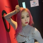n년전 오늘의 가현 #가현아_힘내 on Twitter in 2021 | Dream catcher, Pink hair, Girl