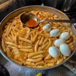 떡볶이 재료도 떡, 어묵, 대파가 끝이다. 딱 기본 재료로 왠만한... 마감 🍚#밥사모_서대문 #증산맛집 #디지털미디어시티역맛집 #가좌동맛집... 