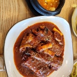 김정임 on Instagram: 두물길 한정식 꼬다리 정식 맛나당 ㅎㅎ 😸 - 2024 | 정식