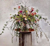 Pin page Pin by kim F.yun on 꽃장식 in 2024 | Bouquet