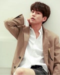 Pin page Pin van Elle Chan op Lee Sang-Yoon(이상윤)李尚允