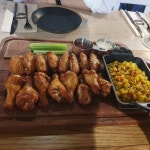 구스아일랜드 브루하우스 - 강남역 치킨 / 호프 / 펍 | 맛집검색 망고플레이트 - 2021 | 식품 아이디어, 음식, 치킨