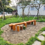 Pin page 이지데코 on Instagram: 자연 생태 놀이터,  태안 소원 초등학교 병설유치원  로비니아 원목 놀이 기구로 조성! https://m.... 