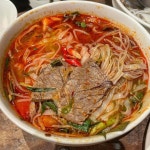 기특한 용산에 꼭꼭 숨겨두고 나만 가고팠지만 모두다 아는 보물... 아름다운 식당 그리고 그 앞에 있는 든… - 2021 | 식당, 아름다운, 내 사랑