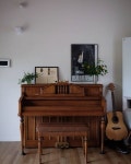 이미지: 실내 | Piano, Music instruments, Instruments