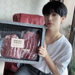 할아버지 생신 기념 소고기 파티 🥰 태어나서 처음으로 인터넷에서 소고기 주문한 건데 식당 가서 먹는 것보다 맛있었다 ㅎ_ㅎ 소고기는 김포... 