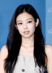 Pin page Pin by ʙ ᴇ ᴄ ᴋ ʏ on ᴊᴇɴɴɪᴇ (제니) | Blackpink jennie, Blackpink, Porsche