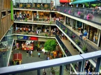[Seoul, Insadong] Ssamziegil Shopping Center (인사동 쌈지길) | Seoul, Shopping center, Kobe japan