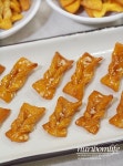- 퓨전 타래과 - 모양은 타래과지만 맛은 반전!!!시판용 과자맛을 내는 꽈배기스넥을 만들었어요^^ 요것이 ... | Cafe food, Food drink... 