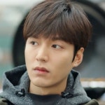 The Legend of the Blue Sea 푸른 바다의 전설 (2016-2017) starring Jun Ji-hyun and Lee Min-ho The Legend of the Blue Sea 푸른... 