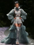 Pin by 지현 여 on 화성천 | Runway fashion couture, Couture fashion, Fashion