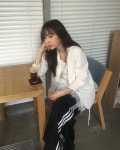 칼라리스라 더 캐주얼하게 걸칠 수 있는 것 같아요 ⸝⸝› ‹⸝⸝ 🏷️ SS24 Leda Collarless Jacket Off-White #… in 2024 혜 주 on... 