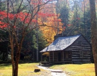 Id love to own A cute and cozy little cabin in the woods(: #RusticArchitecture | 집, 자연