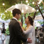 . 지금 제가 있는 곳은 비가 옵니다. 아주 많이요🌧. . 그래서 더 좋아요☺️ . . #더모즈 #산정결혼식 #weddingflowers... 