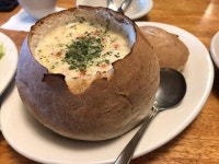 괌 자유 여행 길잡이(배틀트립 괌 맛집, 후기, 괌 맛집 가볼 만한 곳 피카스카페, 테이블35, 도스버거, 비치인쉬림프, 카프리쵸사, 파이올로지 등... 
