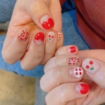 경산네일영대네일네일하루 on Instagram: “#체리네일 #3dnail 🍒❤️ 4월 이달의아트 7번 입니당 -!! 하트프렌치로... 