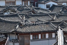 북촌한옥마을 풍경  Yanggiri, 사진, 북촌, 한옥, 마을, 풍경, 도심, 기와, 지붕, 골목, 대문, 코스, 관광, 여행, 주택, 관광지, 배경 | 건물, 관광, 배경