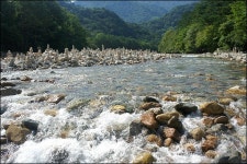 Baekdamsa Temple (백담사) in Inje, Gangwon-do, Korea | Buddhist temple, Gangwon-do, Travel