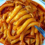 충북 청주에서 유명한 떡볶이 맛집 인생식탁에서 8천개 리뷰를 자랑하는 #청주아씨떡볶이 2~3인분12,000원 . ▫️ 당일 새벽에 직접 뽑는... 