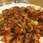 먹스타그램, 먹방, 맛집, 요리 - 렛시피 on Instagram: “매운 것이 땡긴다. 해산물도 땡겨. 그럴 때 답은? 낙지볶음! 풍부한 낙지볶음과 비벼먹기... 