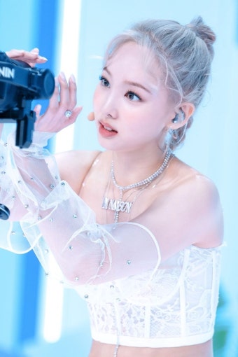 [PD노트 미션 포토] 나연 (TWICE) (3) : PD노트 : SBS - 2022 | 나연, 미나, 노트
