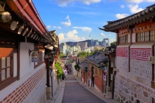 Bukchon Hanok Village || South Korea, 서울특별시 Jongno-gu, 계동길 37 | Bukchon hanok village, Seoul attractions, Korean... 