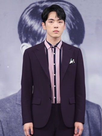김정현이 제작발표회에서 유독 무표정이었던 이유 (+서현 포토타임 영상) | 서현, 배우, 문화
