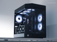 조명을 활용해 정갈한 느낌으로 컴퓨터를 연출할 수 있습니다. #HYTE #JONSBO #PCMOD #조립컴퓨터 #조립PC #김해컴퓨터 #장유컴퓨터 #퀘스트샵