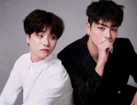 Ikon*아이콘*에 있는 Hong님의 핀 | 아이콘, 이콘, 쌍둥이