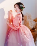 승지 on Instagram: “1 or 2 or 3 or 4 어떤 사진이 젤 괜찮나욤 🙈” | Hanbok, Cute korean, Korean women