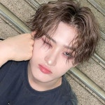 ୨୧ Pin av ㅤ på #올아워즈 ♥︎💬 i 2024