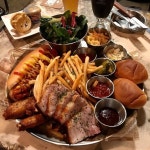 Pin page Instagram의 👩🏻🤳🏻💭님: “#사당역 에 숨겨진 맥주집 #크래프트라인 에서 크래프트플래터(생각보다 크고 푸짐하다... 