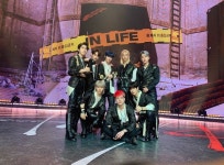 StrayKids❤️ #스트레이키즈 #IN生 #INLIFE #BackDoor #백도어 #StrayKidsComeback #YouMakeStrayKidsStay in 2020 | Stray, Life, Kids
