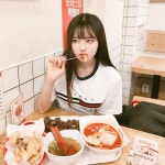 죠스떠뽀기 국물 떠뽀끼 나와쏘요ㅠ3ㅠ 튀김 찍어먹는것도 꿀맛이고 넙적당면은 완전 사랑이구 최고🥺💓 . . #떡볶이 #죠스떡볶이 #죠스신메뉴... 